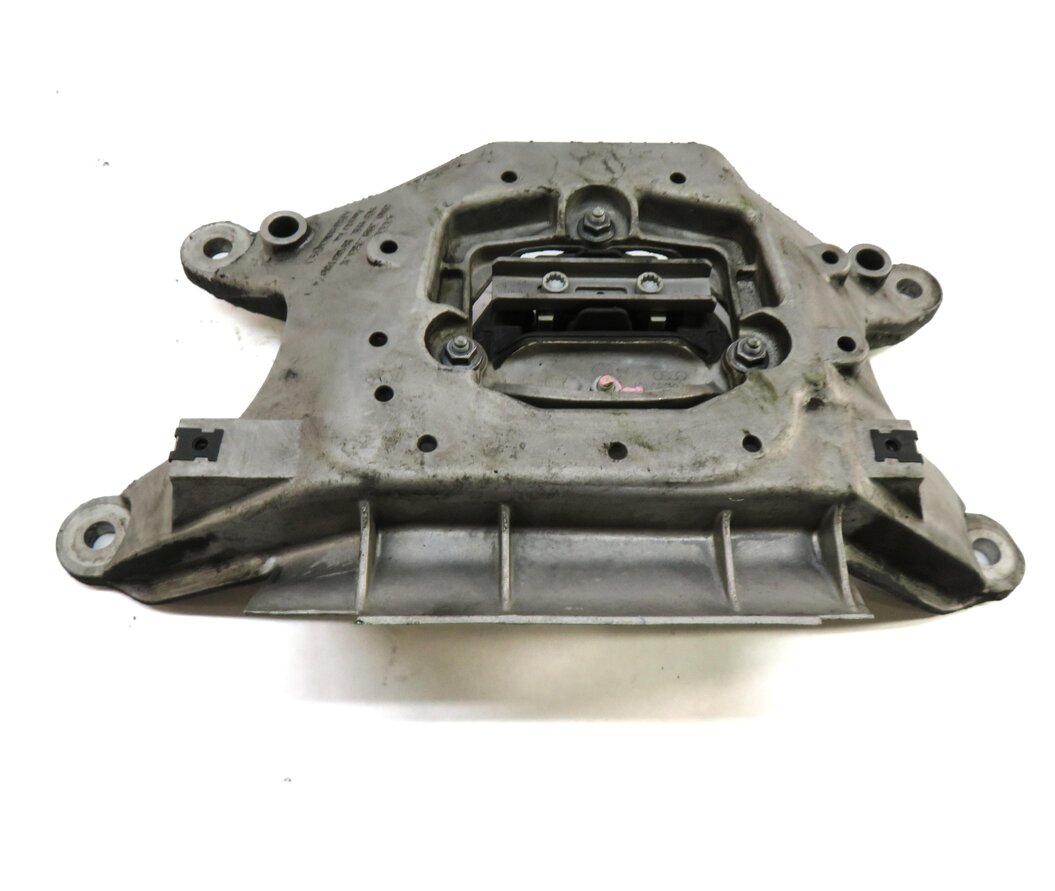 Thumbnail 5: 2016 AUDI S5 (B8 8T) 3.0L SUPERCHARGED FRONT TRANSMISSION CROSSMEMBER BRACKET