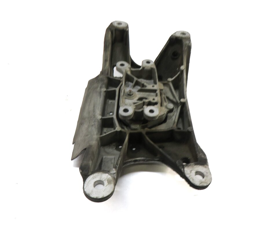 Thumbnail 7: 2016 AUDI S5 (B8 8T) 3.0L SUPERCHARGED FRONT TRANSMISSION CROSSMEMBER BRACKET