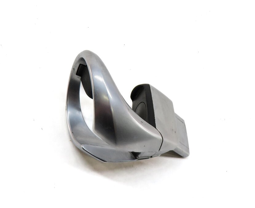 Thumbnail 2: 2006 BMW M6 (E63) FRONT CENTER CONSOLE DRINK CUPHOLDER CUP HOLDER INSERT