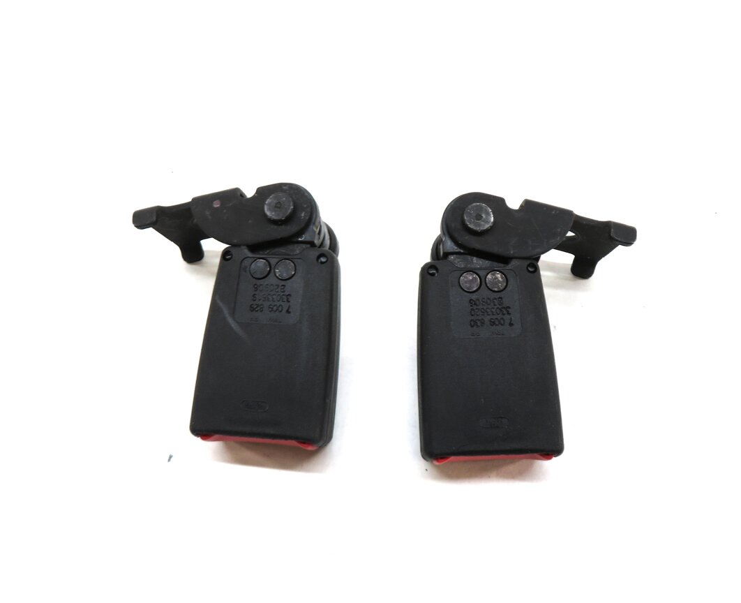 Thumbnail 5: 2006 BMW M6 (E63) REAR LEFT & RIGHT SEATBELT BUCKLE RECEIVER SET 2 (BLACK)