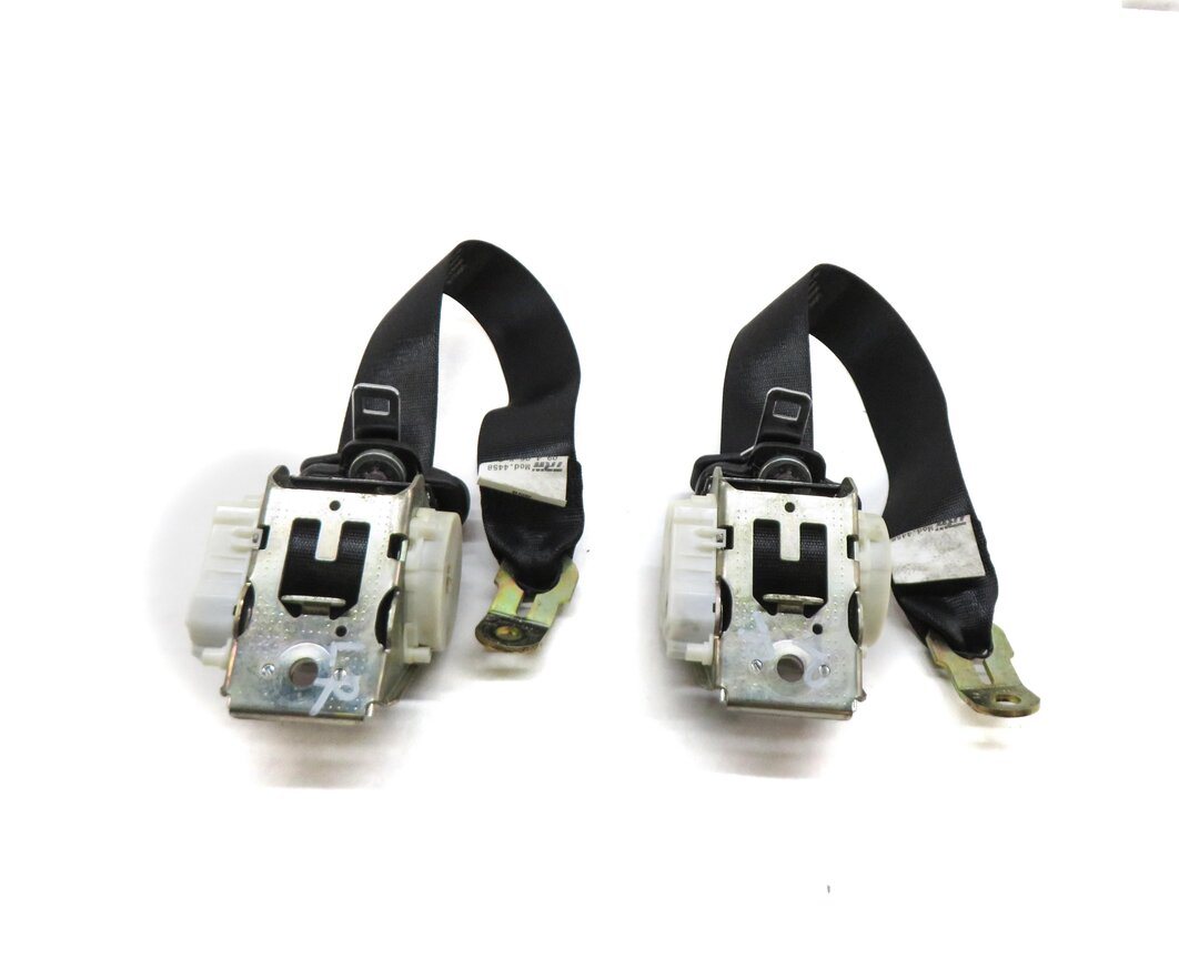 Thumbnail 4: 2006 BMW M6 (E63) REAR LEFT & RIGHT SEATBELT RETRACTOR SET 2 (BLACK) 72117918753