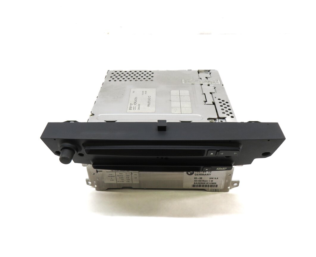 Thumbnail 2: 2006 BMW M6 (E63) FRONT RADIO STEREO CD DVD PLAYER HEAD UNIT 65839117560
