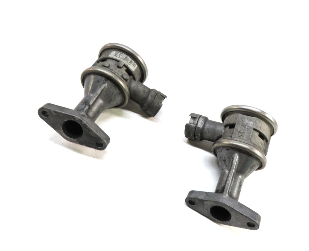 2006 BMW M6 (E63) 5.0L S85 ENGINE EXHAUST GAS RECIRCULATION EGR VALVE SET 2