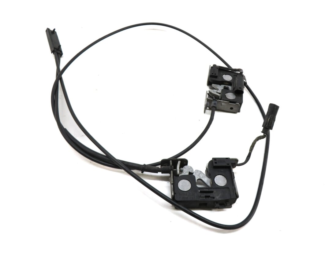 Thumbnail 4: 2006 BMW M6 (E63) LEFT & RIGHT HOOD LOCK LATCH SET 2 w/ CABLES 51237115229