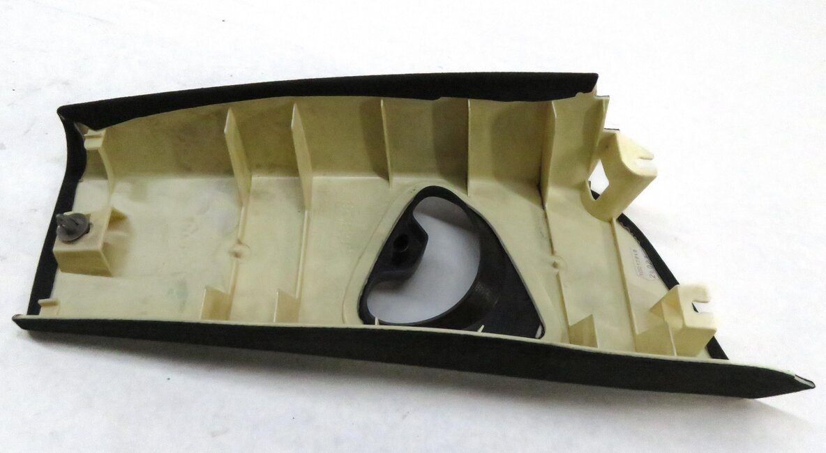 Thumbnail 6: 2006 BMW M6 (E63) LEFT B PILLAR TRIM COVER PANEL (BLACK) 51437023997