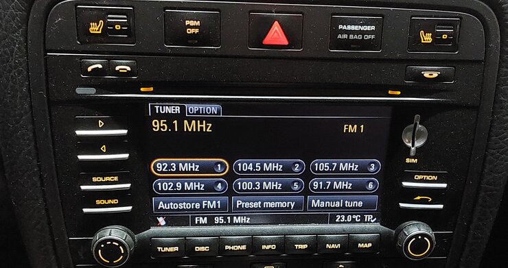 Thumbnail 2: 2009 PORSCHE CAYENNE (957) RADIO STEREO CONTROL UNIT NAVIGATION DISPLAY SCREEN