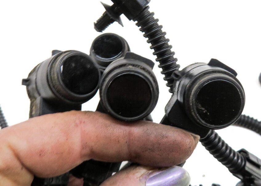 Thumbnail 6: 2009 PORSCHE CAYENNE (957) REAR PARK ASSIST PDC SENSOR SET4 (BLACK) w/ HARNESS
