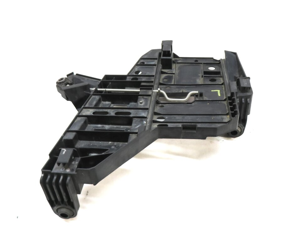 Thumbnail 2: 2009 PORSCHE CAYENNE (957) FRONT LEFT DRIVER HEADLIGHT HEAD LIGHT MOUNT BRACKET