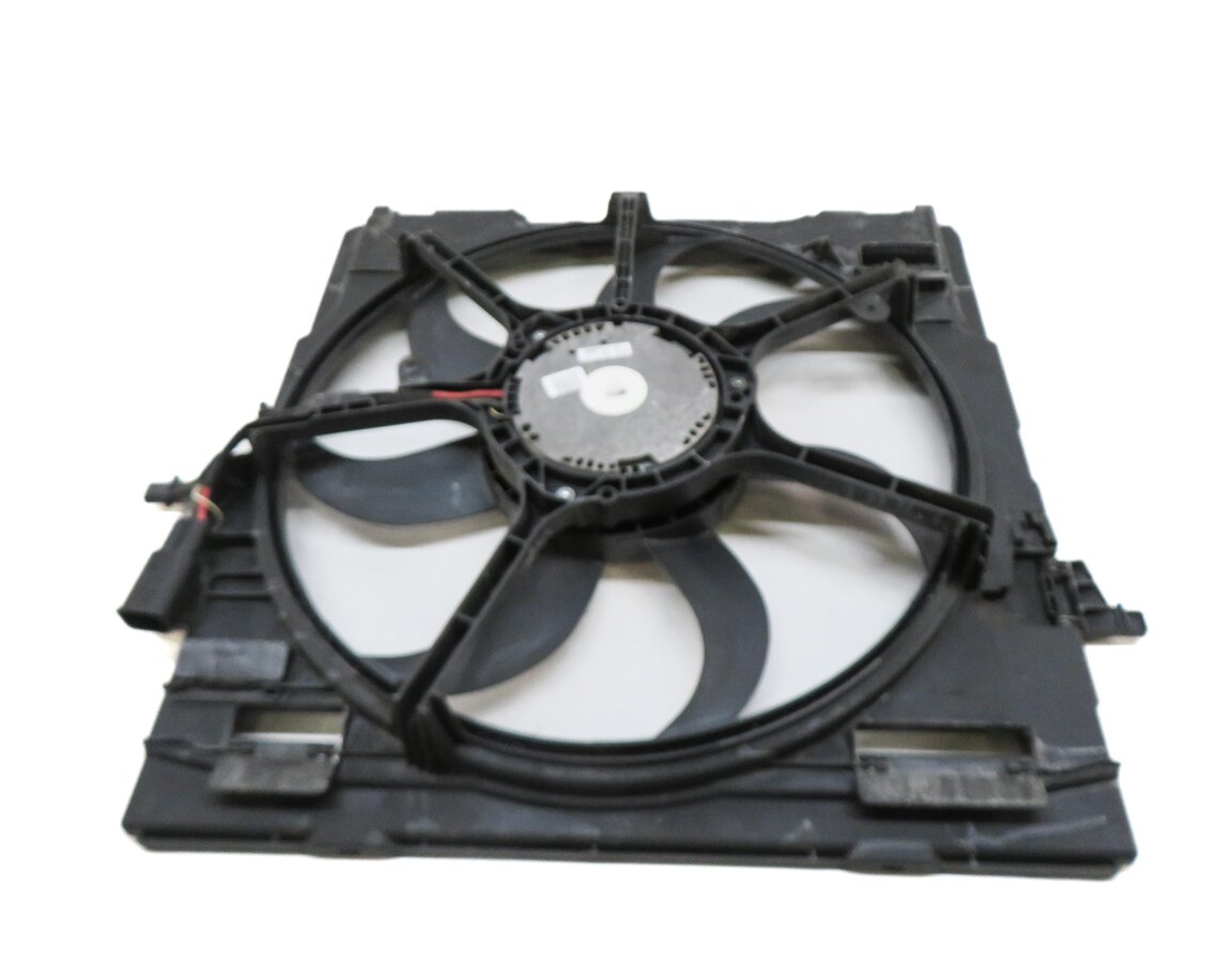Thumbnail 6: 2007-2010 BMW X5 (E70) RADIATIOR COOLING FAN MOTOR w/ SHROUD (600 WATT)