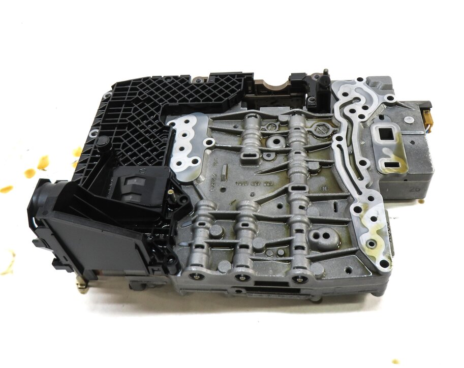 Thumbnail 2: 2007-2010 BMW X5 (E70) 4.8L 6HP-26 - A/T AUTO AUTOMATIC TRANSMISSION VALVE BODY