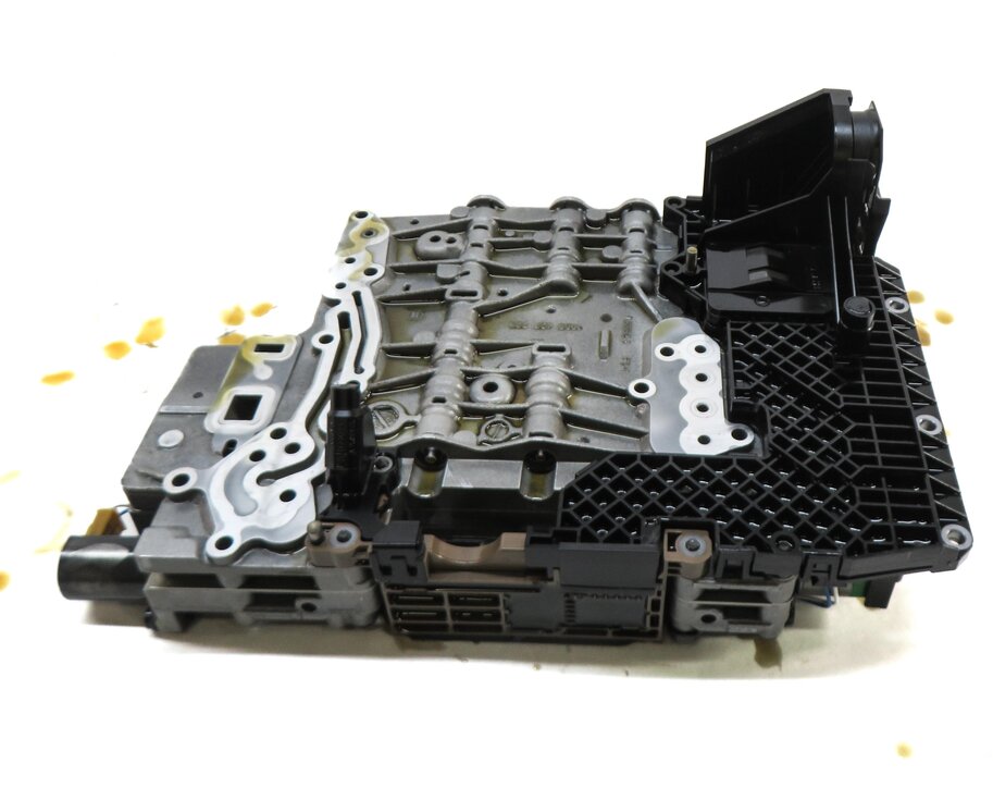 Thumbnail 4: 2007-2010 BMW X5 (E70) 4.8L 6HP-26 - A/T AUTO AUTOMATIC TRANSMISSION VALVE BODY