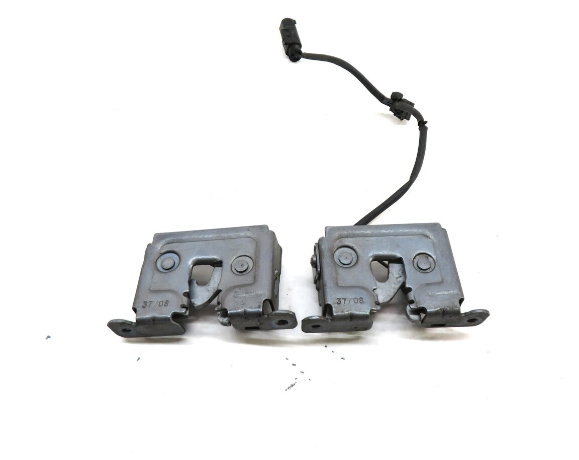Thumbnail 2: 2009 BMW X5 (E70) FRONT LEFT & RIGHT LOWER HOOD LOCK LATCH SET 2 7178754 7178753