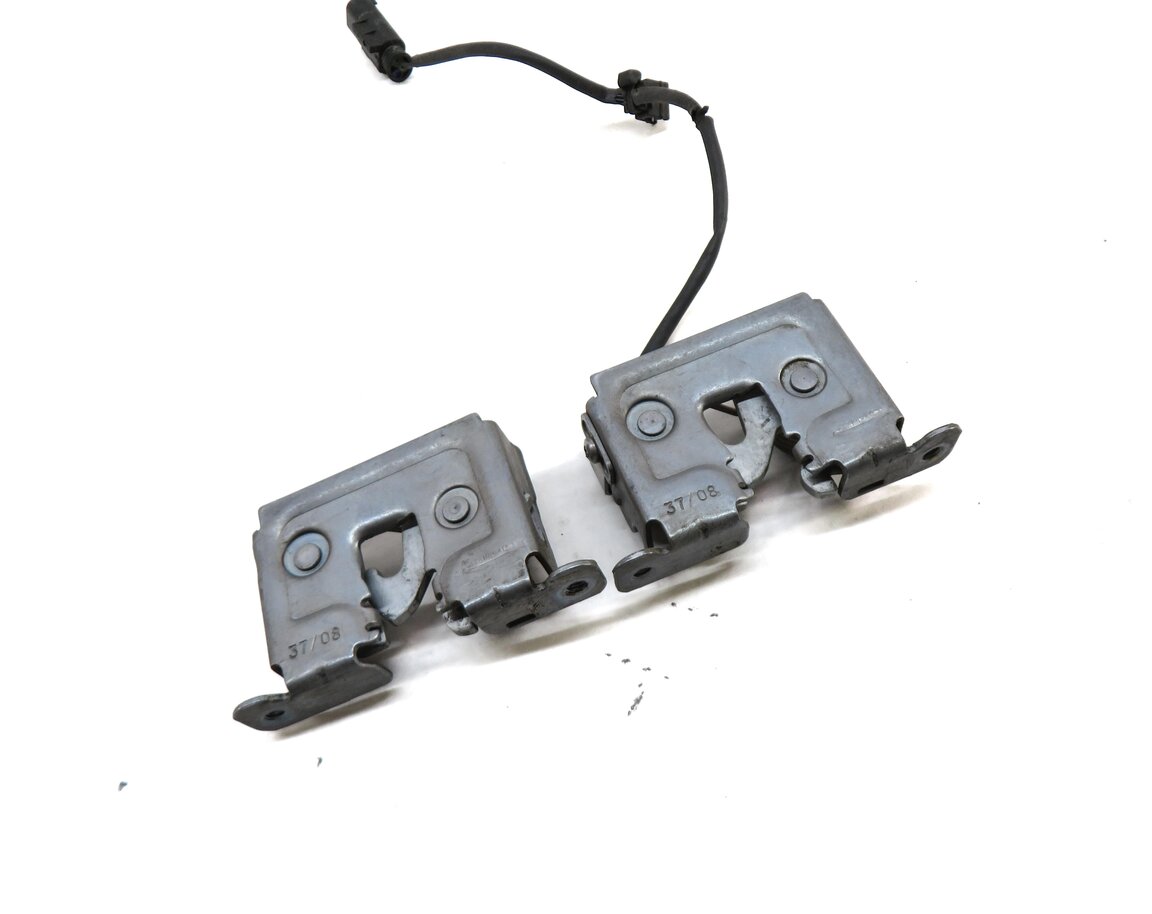 Thumbnail 3: 2009 BMW X5 (E70) FRONT LEFT & RIGHT LOWER HOOD LOCK LATCH SET 2 7178754 7178753