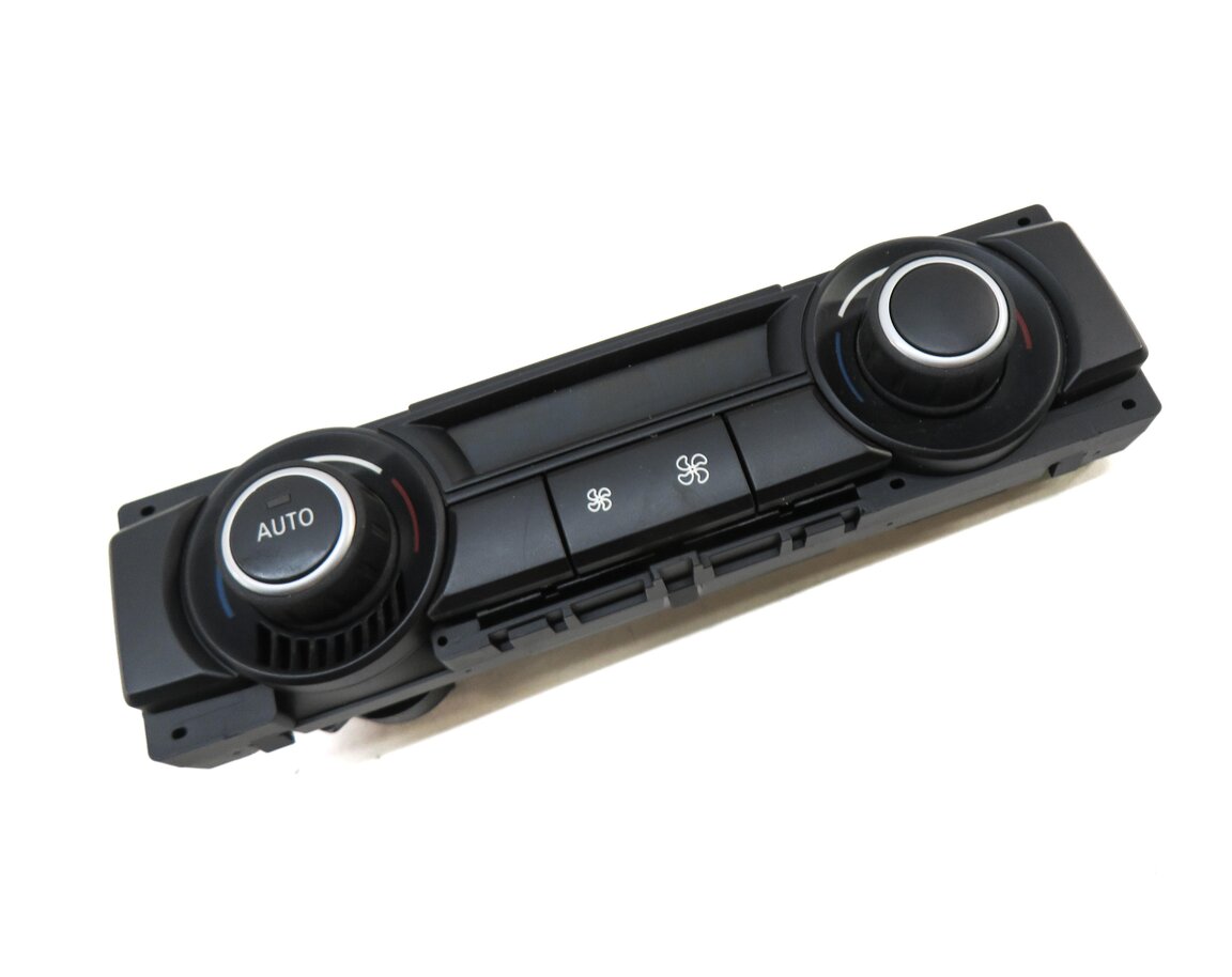 Thumbnail 4: 2007-2013 BMW X5 (E70) REAR HEATER A/C CLIMATE TEMPERATURE CONTROL PANEL