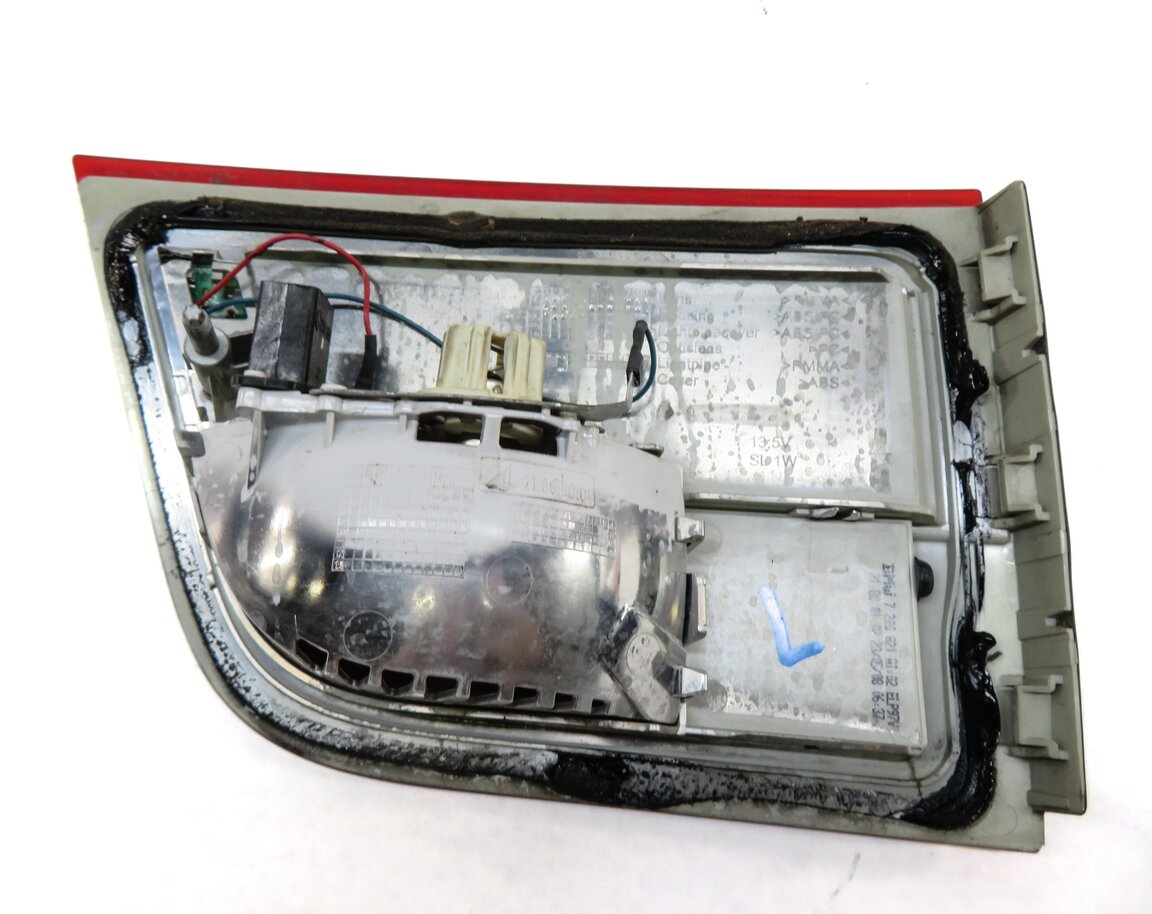 Thumbnail 6: 2007-2010 BMW X5 X5M (E70) LEFT DRIVER REAR INNER TRUNK TAILLIGHT LIGHT LAMP