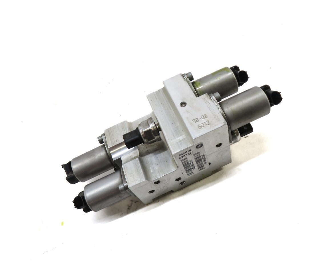 Thumbnail 3: 2009 BMW X5 (E70) DYNAMIC DRIVE SUSPENSION HYDRAULIC VALVE BLOCK 37206782737