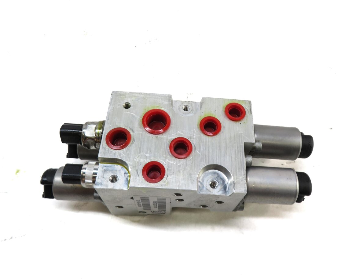Thumbnail 6: 2009 BMW X5 (E70) DYNAMIC DRIVE SUSPENSION HYDRAULIC VALVE BLOCK 37206782737