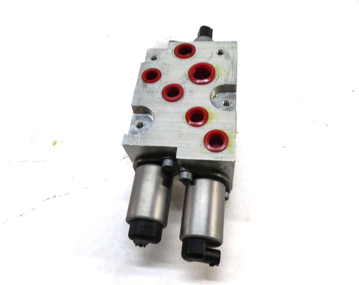Thumbnail 7: 2009 BMW X5 (E70) DYNAMIC DRIVE SUSPENSION HYDRAULIC VALVE BLOCK 37206782737