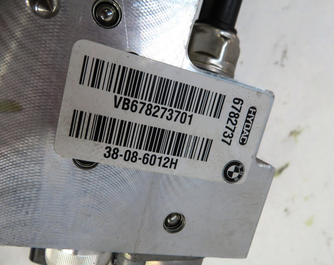 Thumbnail 9: 2009 BMW X5 (E70) DYNAMIC DRIVE SUSPENSION HYDRAULIC VALVE BLOCK 37206782737