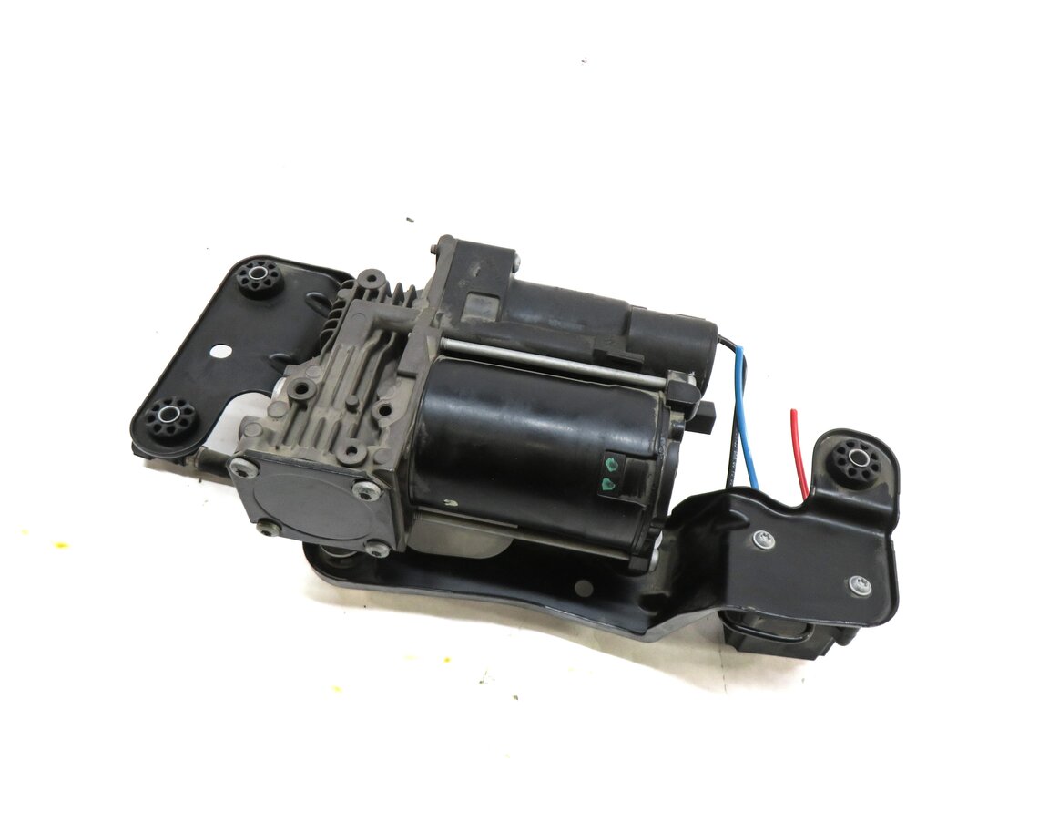 07-14 BMW X5 X5M X6 X6M (E70 E71 E72) AIR SUSPENSION COMPRESSOR PUMP MOTOR (AMK)