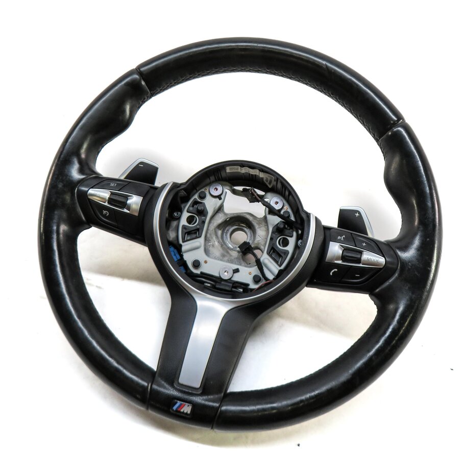 14-21 BMW 2 3GT 4 COUPE CONVERTIBLE (F32 F33 F22) 3 SPOKE M SPORT STEERING WHEEL
