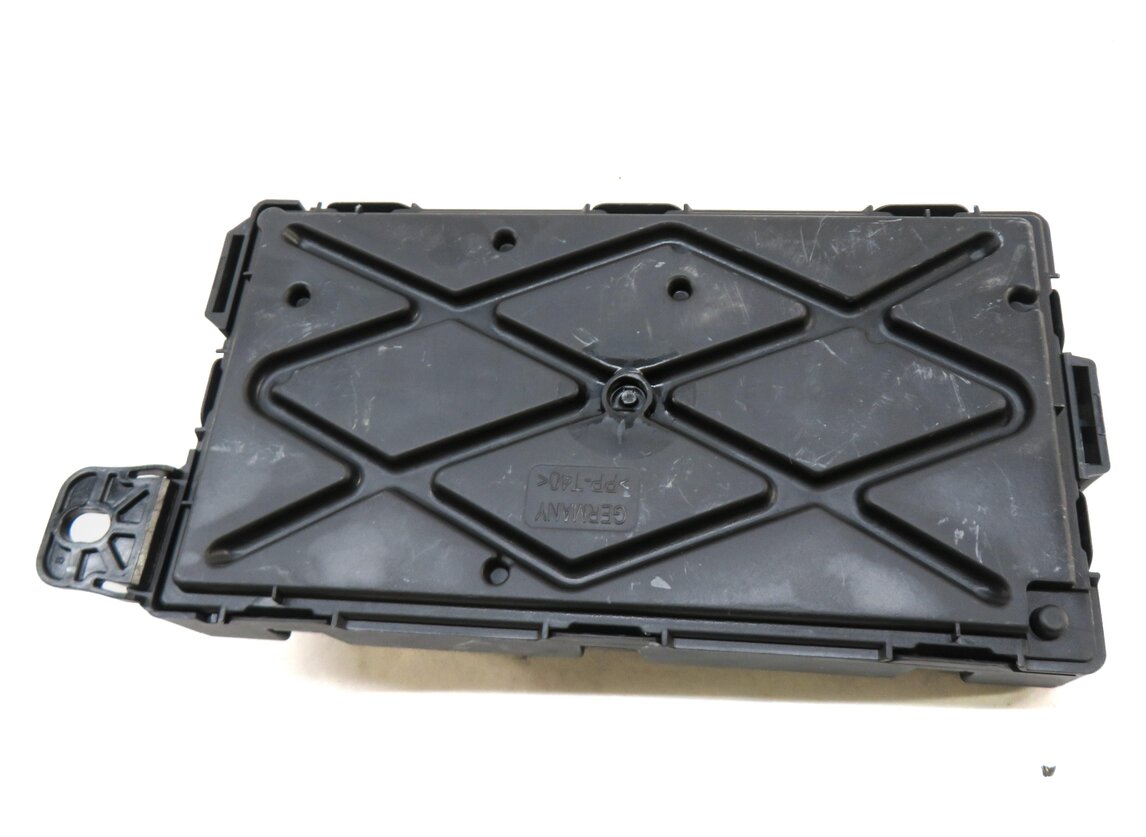 Thumbnail 5: 13-19 BMW 328i 330i 335i 428i 435i M3 M4 (F30 F31 F32) REAR BODY CONTROL MODULE