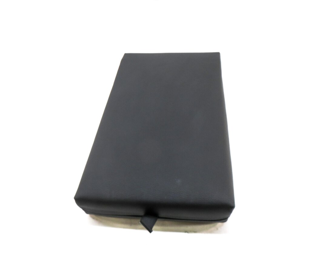 Thumbnail 2: 2016 BMW 435i COUPE (F32) REAR SEAT FOLD DOWN CONSOLE ARM REST CUPHOLDER (BLACK)