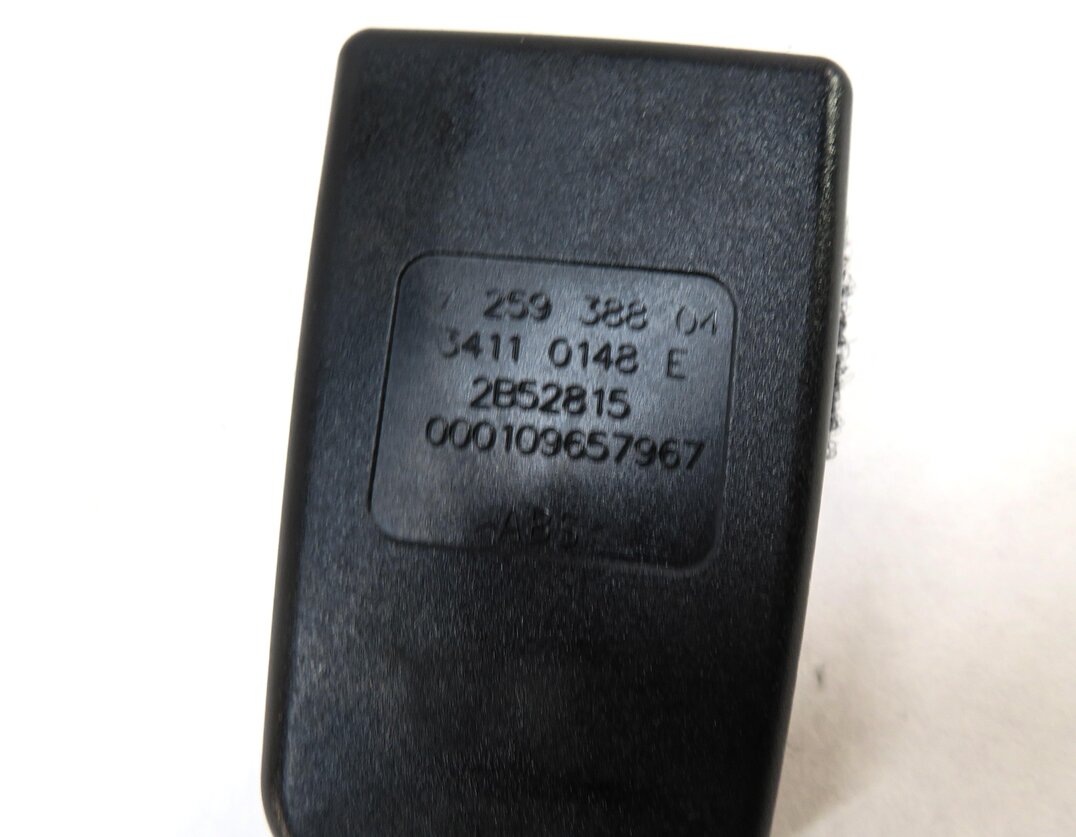 Thumbnail 7: 12-19 BMW 2 3 4 M3 (F22 F32 F33 F34 F36) FRONT RIGHT PASSENGER SEATBELT RECEIVER