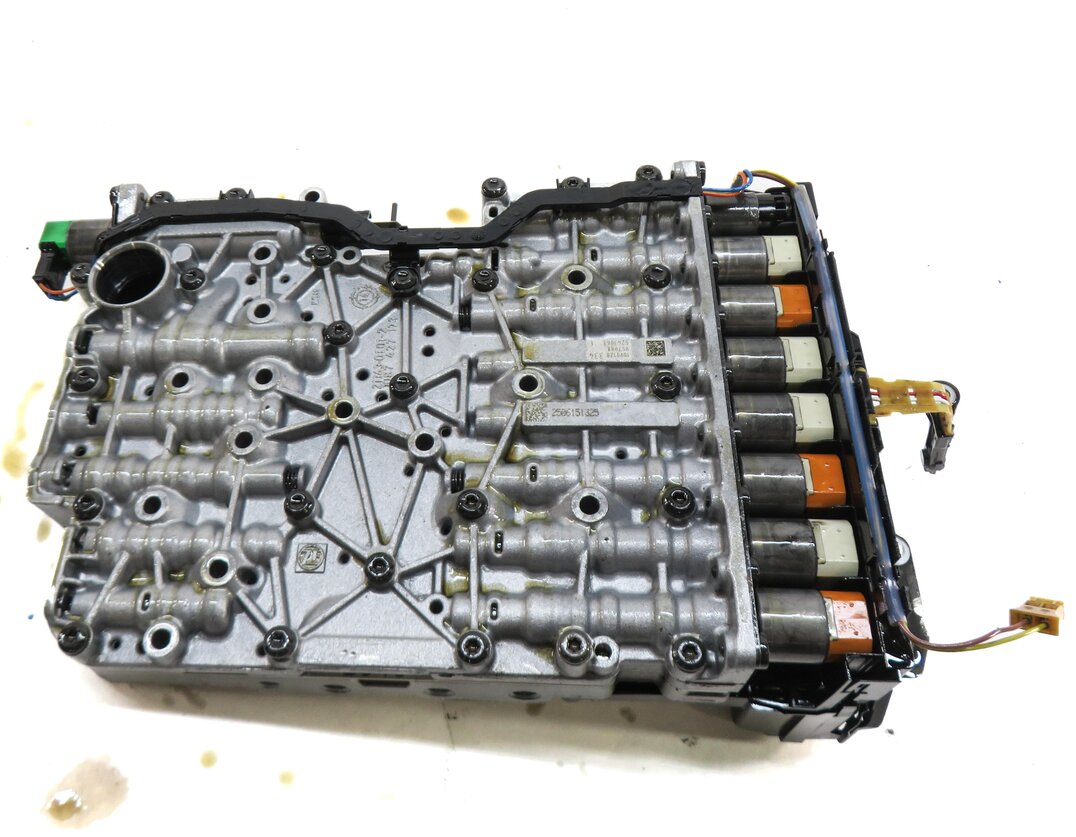 Thumbnail 6: 14-18 BMW 335i 435i 535i 535iGT X5 F07 F10 F15 F30 F32 RWD 3.0L AUTO VALVE BODY