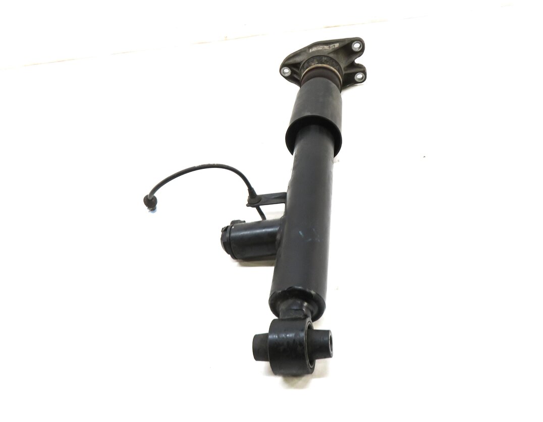 Thumbnail 2: 2016 BMW 435i COUPE (F32) REAR LEFT OR RIGHT VDC ADAPTIVE SHOCK STRUT ASSEMBLY
