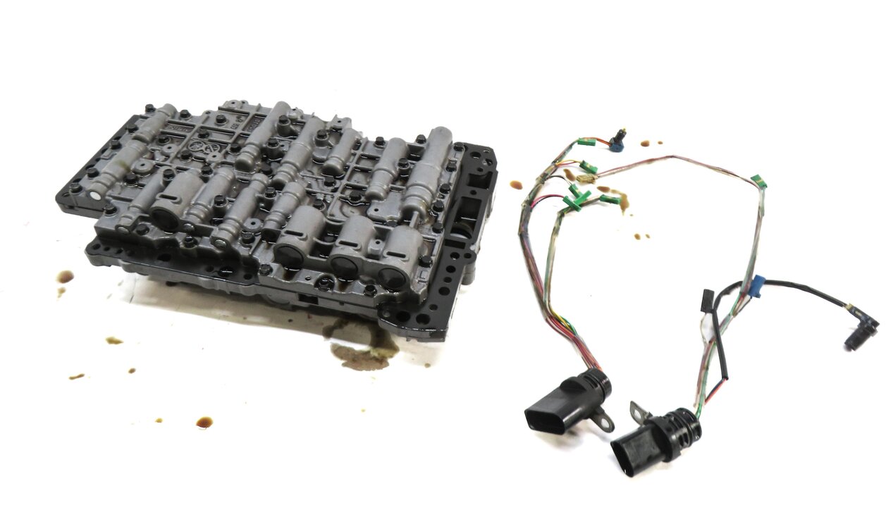 11-15 VW TOUAREG / AUDI Q7 (4L) 8 SPEED MHN AUTOMATIC TRANSMISSION VALVE BODY