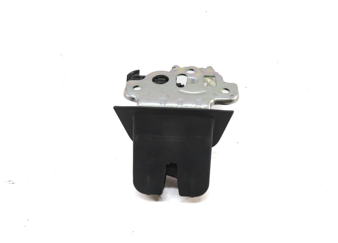 Thumbnail 2: 2014 AUDI Q7 (4L) REAR HATCH TRUNK LOCK LATCH ACTUATOR 4F9827505