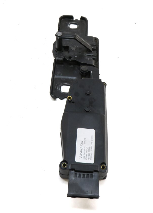 Thumbnail 4: 2014 AUDI Q7 (4L) REAR TRUNK STRIKER PLATE LOCK LATCH 4F9827383G