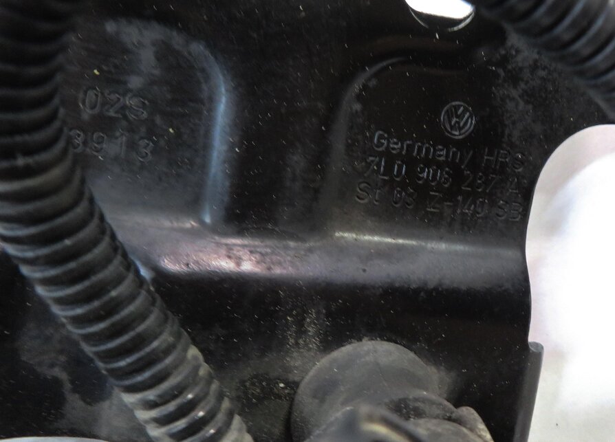 Thumbnail 6: 2014 AUDI Q7 (4L) 3.0L CTWA SUPER ENGINE SECONDARY AIR INJECTION PUMP 07K959253B