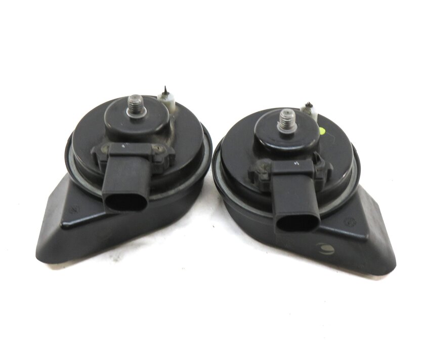 Thumbnail 4: 2007-2015 AUDI Q7 R8 (4L 4S) HIGH & LOW TONE HORN SET-2