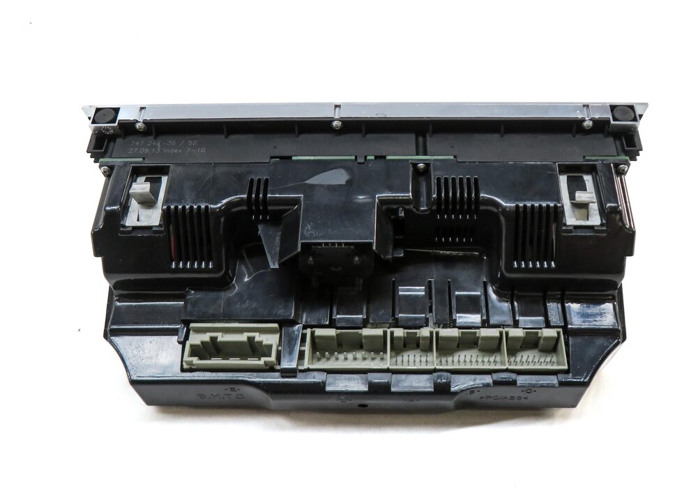 Thumbnail 5: 2013-2015 AUDI Q7 (4L) FRONT HEATER A/C TEMPERATURE CLIMATE CONTROL PANEL