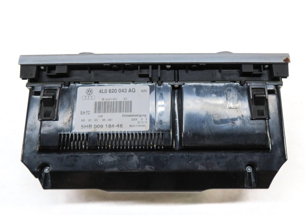Thumbnail 7: 2013-2015 AUDI Q7 (4L) FRONT HEATER A/C TEMPERATURE CLIMATE CONTROL PANEL