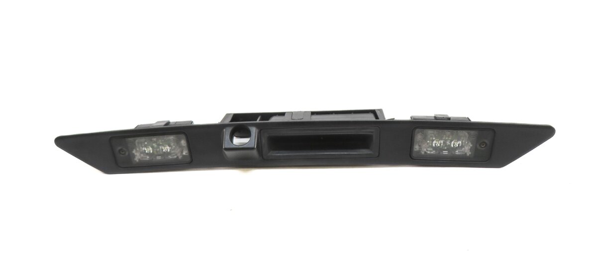Thumbnail 2: 2014 AUDI Q7 (4L) REAR HATCH TRUNK HANDLE w/ LICENSE PLATE LIGHTS 4L0827574B