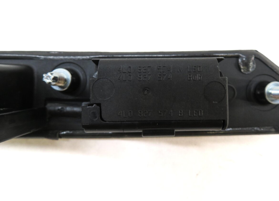 Thumbnail 6: 2014 AUDI Q7 (4L) REAR HATCH TRUNK HANDLE w/ LICENSE PLATE LIGHTS 4L0827574B