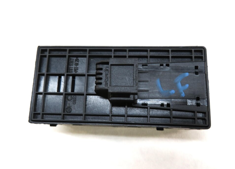 Thumbnail 6: 2011-2015 AUDI Q7 (4L) LEFT DRIVER MASTER POWER WINDOW SWITCH w/ CHILD LOCK