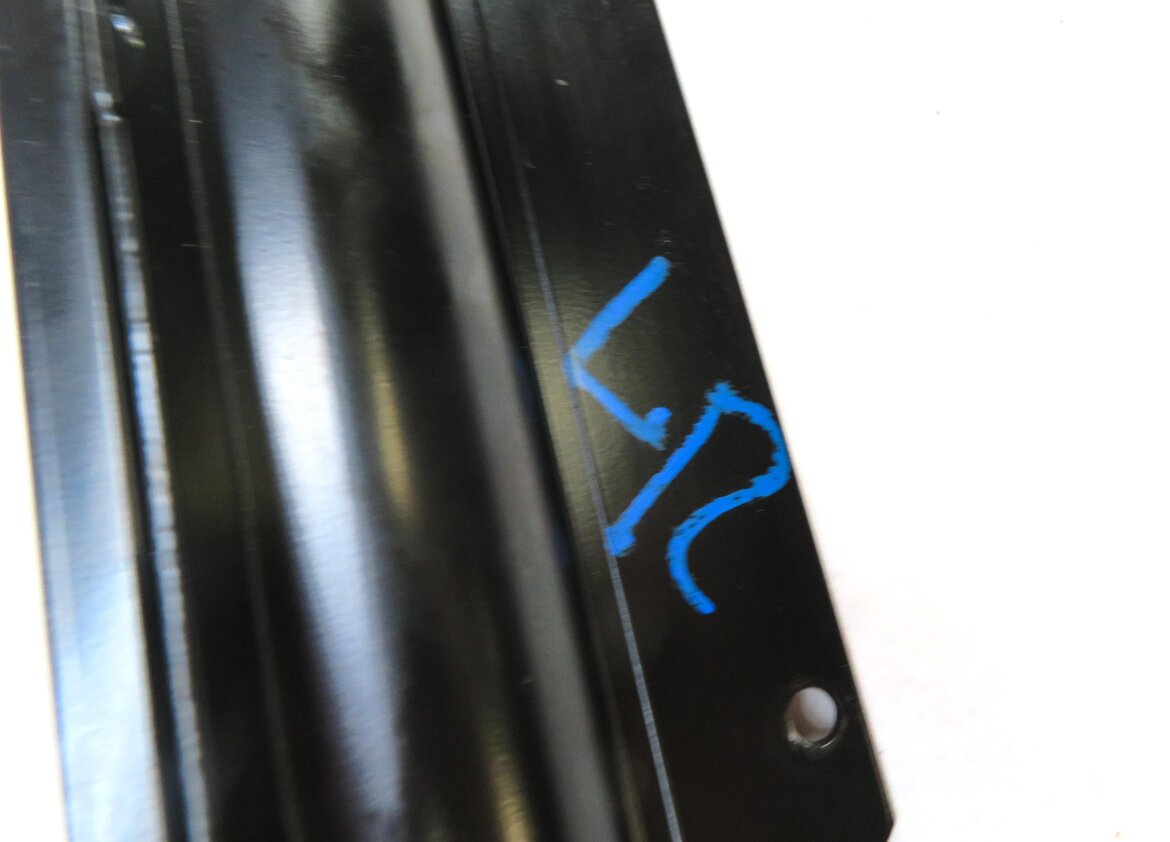 Thumbnail 6: 2007-2015 AUDI Q7 (4L) LEFT REAR DOOR WINDOW SUNSHADE SUNSCREEN SUN SHADE SCREEN