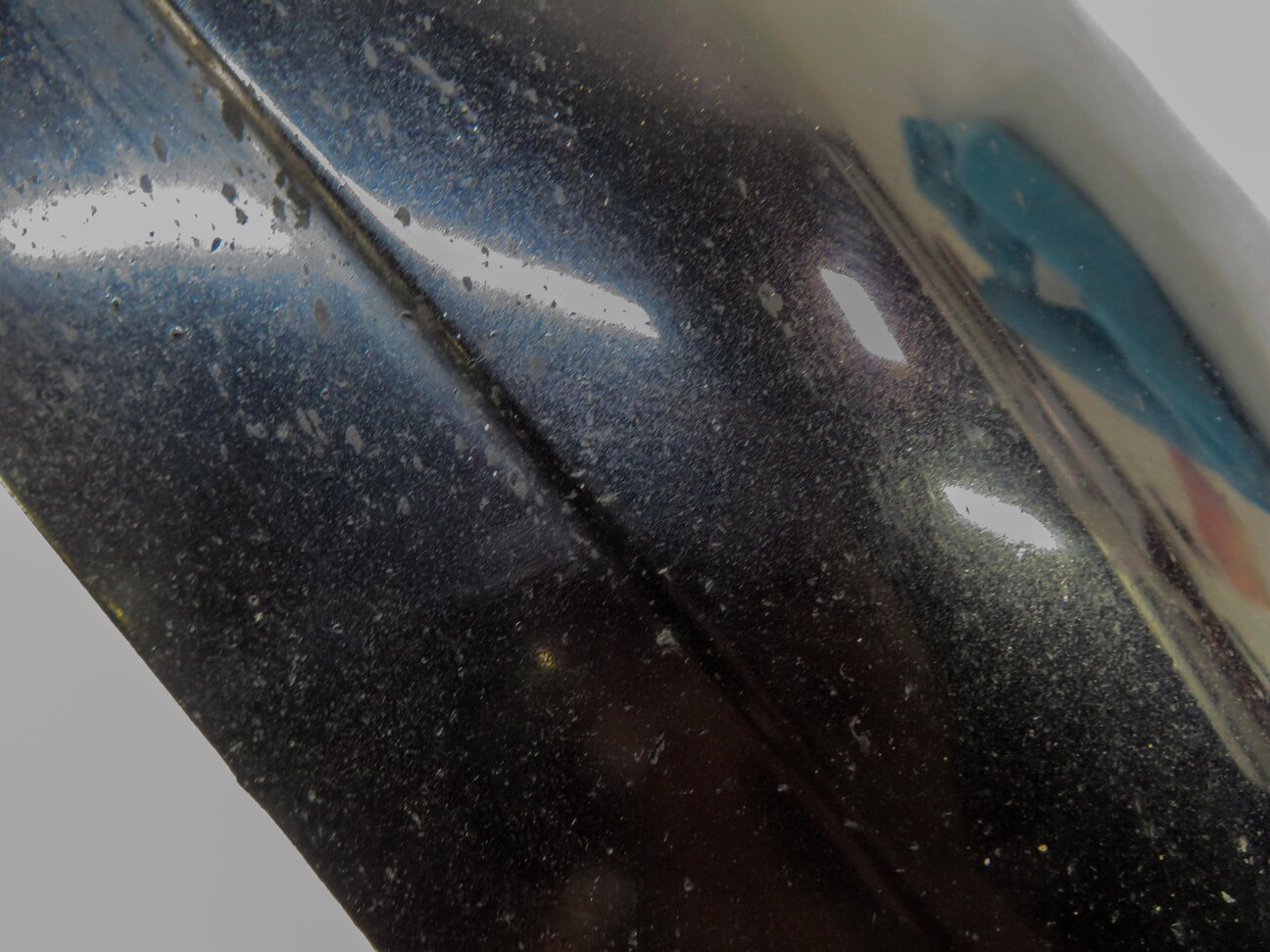 Thumbnail 7: 2014 AUDI Q7 (4L) FRONT RIGHT PASSENGER FENDER LOWER MOULDING TRIM (ORCA BLACK)