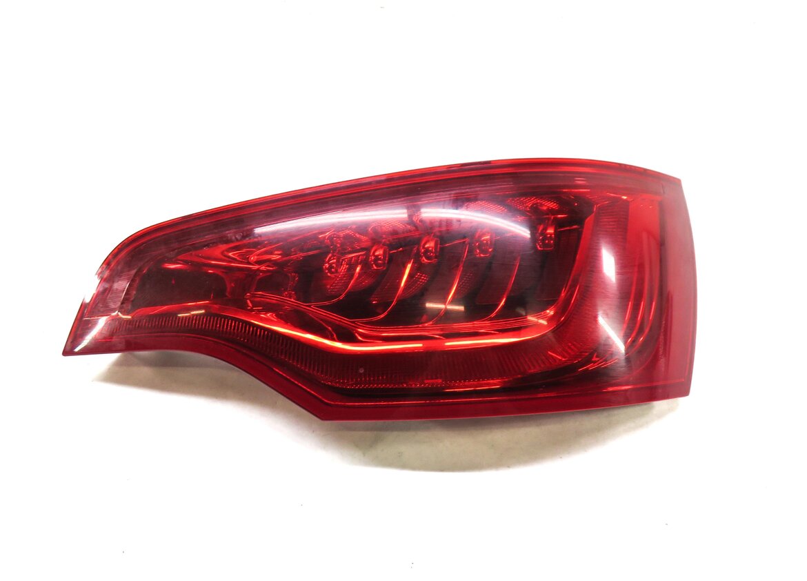 Thumbnail 4: 2010-2015 AUDI Q7 (4L) REAR RIGHT PASSENGER TAILLIGHT BRAKE LIGHT LAMP (LED)