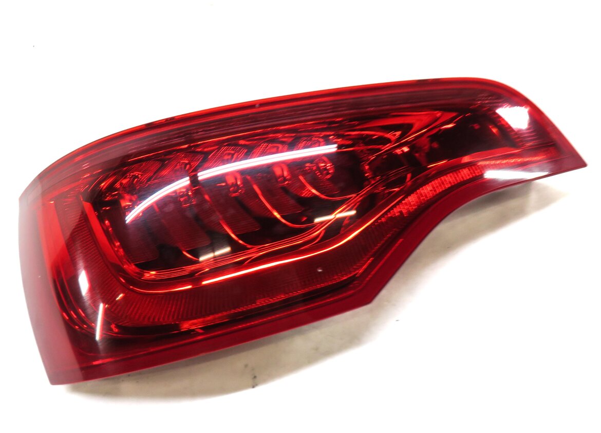 Thumbnail 4: 2010-2015 AUDI Q7 (4L) REAR LEFT DRIVER TAILLIGHT BRAKE LIGHT LAMP (LED)