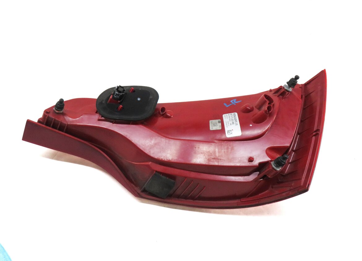 Thumbnail 5: 2010-2015 AUDI Q7 (4L) REAR LEFT DRIVER TAILLIGHT BRAKE LIGHT LAMP (LED)