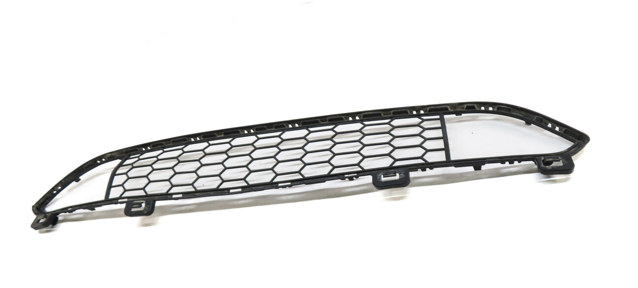 Thumbnail 2: 14-18 BMW X5 F15 FRONT BUMPER LOWER CENTER M-AERO GRILLE w/o ADAPTIVE CRUISE