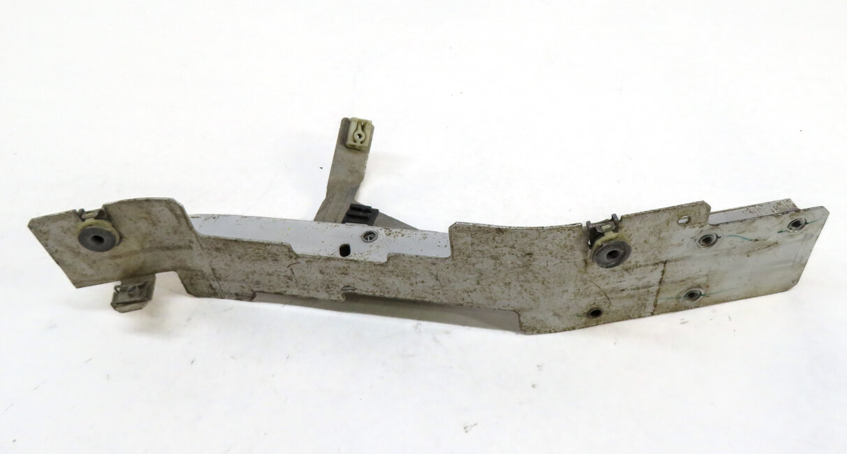 Thumbnail 4: 2015 BMW X5 (F15) BUMPER BAR & HEADLIGHT MOUNTING BRACKET - RIGHT PASSENGER