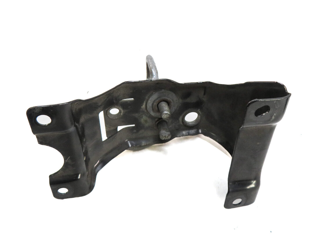 Thumbnail 5: 2015 BMW X5 (F15) HOOD UPPER SAFETY CATCH RELEASE LEVER WITH STRIKER PLATES