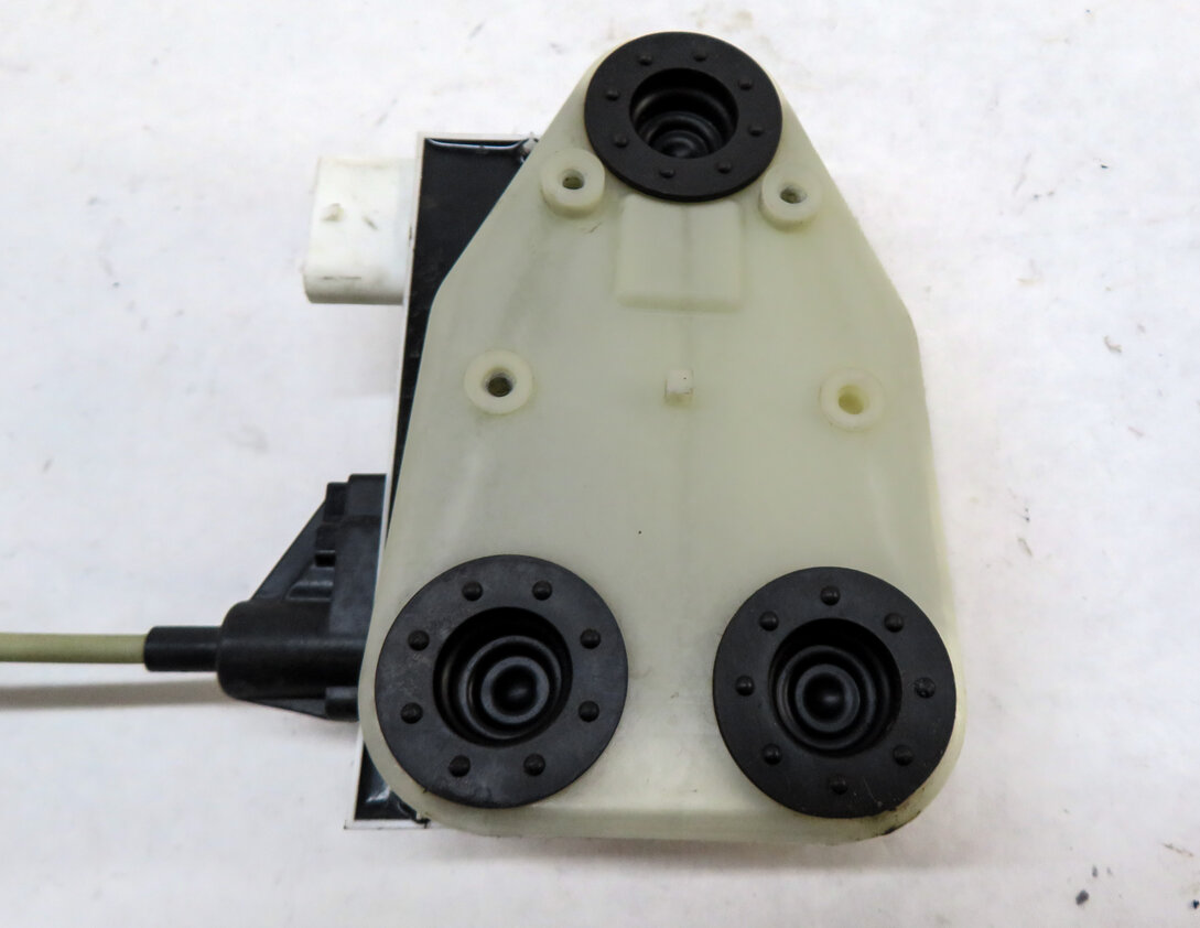 Thumbnail 5: 14-19 BMW 7 X6 (G11 G12 F15 F16) FRONT LEFT SOFT CLOSE DOOR LATCH w/ ACTUATOR