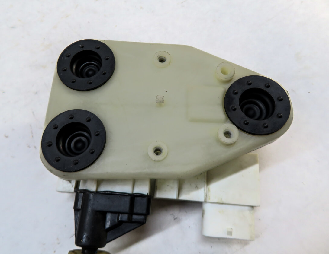 Thumbnail 6: 14-19 BMW 740i 750i 760i X5 X6 (F01 F15 F16) RIGHT REAR SOFT CLOSE DOOR LATCH